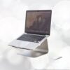 Support en aluminium pour votre MacBook 1